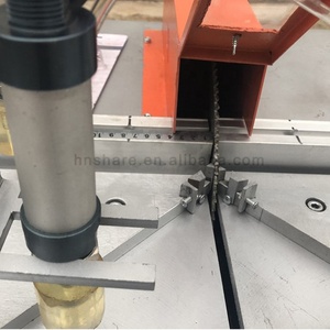 Máquina de muescas en ángulo Máquina de corte de aluminio con muesca en V - Product Image 2