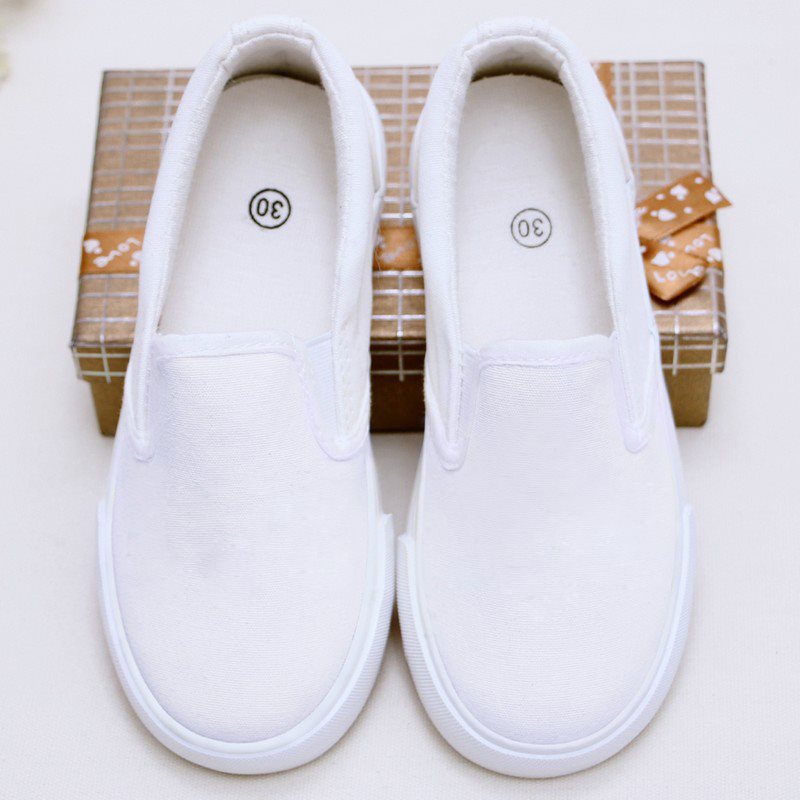 ตั้งเท้าสีขาวไม่มีภาพ