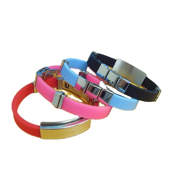 Cadeaux de société promouvoir des événements et des organisations bracelet d'identification durable avec bracelet en acier inoxydable et plaque en silicone