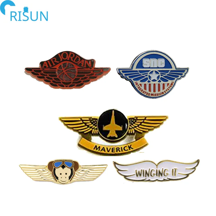 Vente en gros, épingle en émail de l'aile d'aigle de pilote en argent, Logo personnalisé 3D en métal or brillant de la compagnie aérienne Usa Maverick Badge à thème