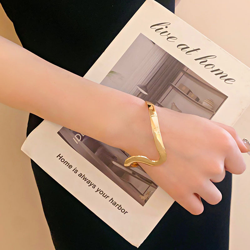 17# bracelet-Golden-wave