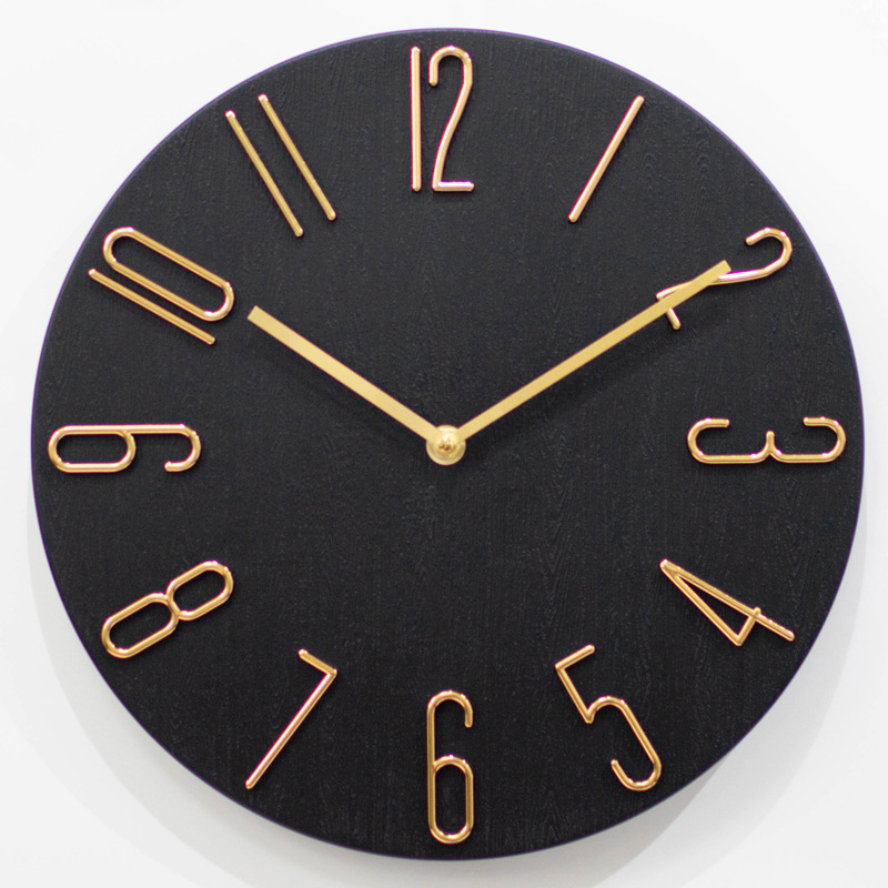 Or noir 30cm, chronométrage automatique radiocommandé.