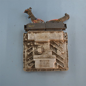 ECM ECU 06K907425F simos 18.7ชุดควบคุมเครื่องยนต์ PCM สำหรับ VW Passat Golf Tiguan รถมือสอง