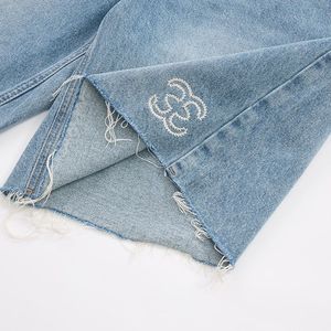 时尚美国休闲刺绣复古仿旧撕裂牛仔短裤，直宽松高街卡普里裤 - Product Image 4