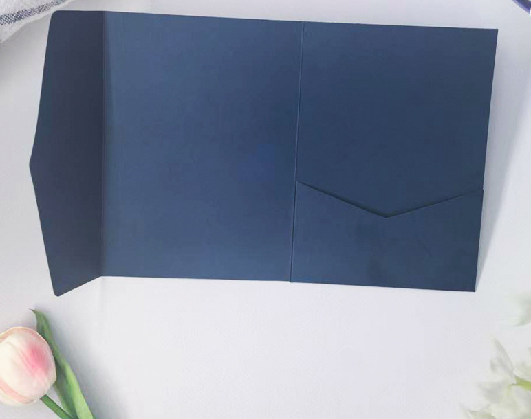 Bleu foncé