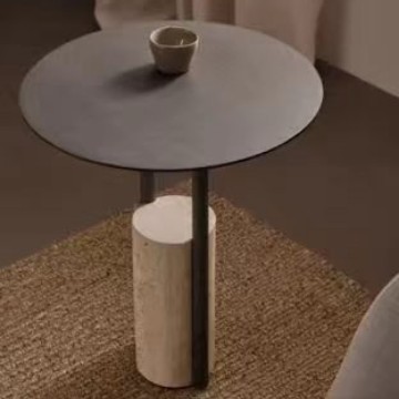 Table basse en travertin - 450x450x550 mm