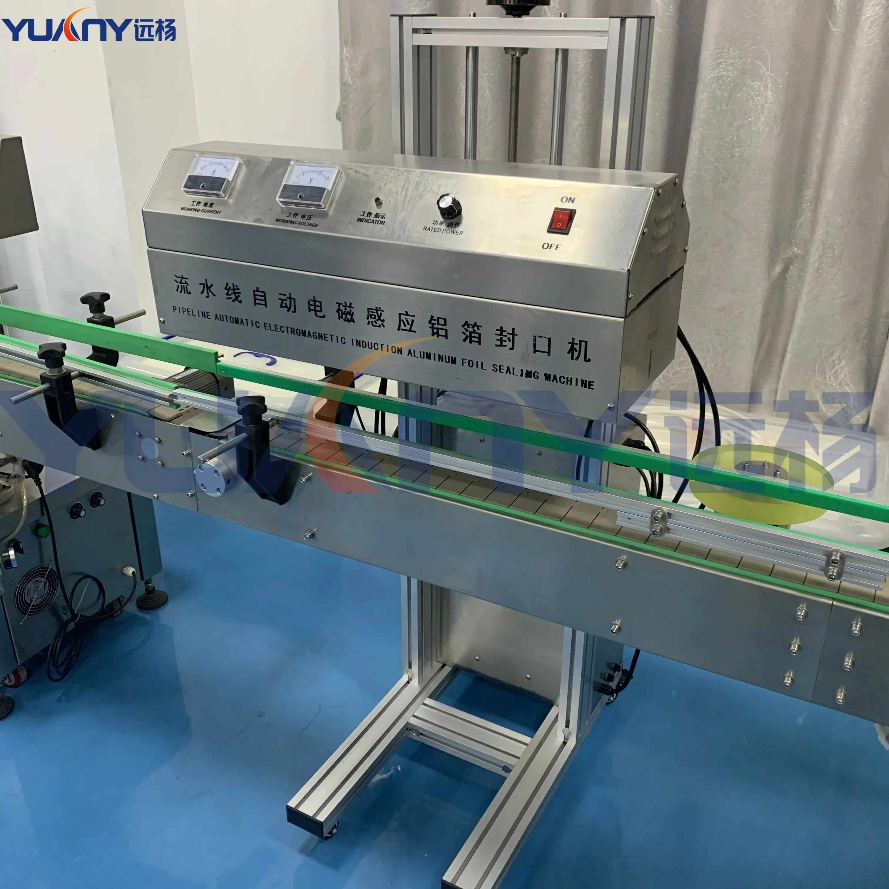 Ligne de production mobile Machine de scellage par induction pour bouteilles en plastique avec refroidissement par air