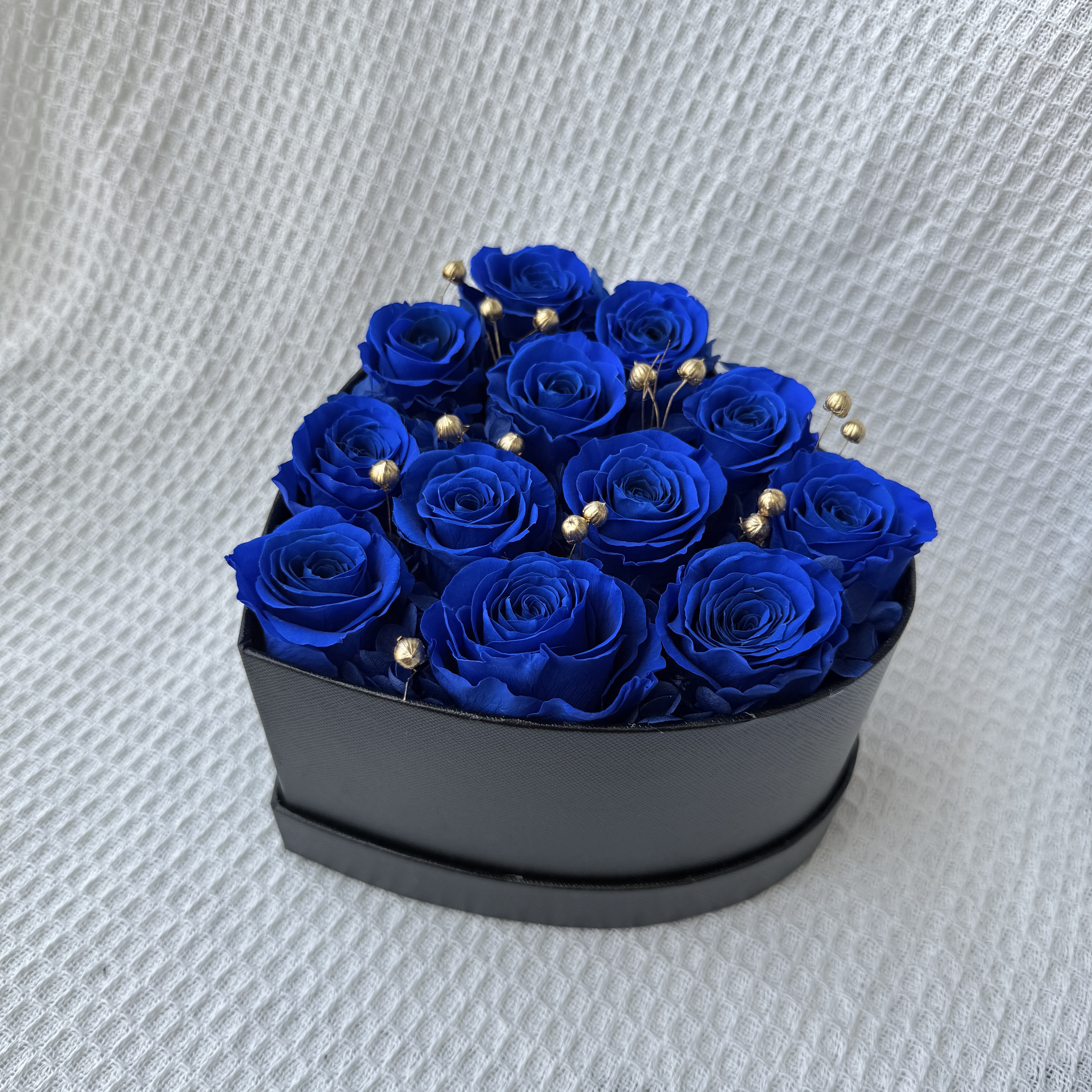 royal blue 12 rose