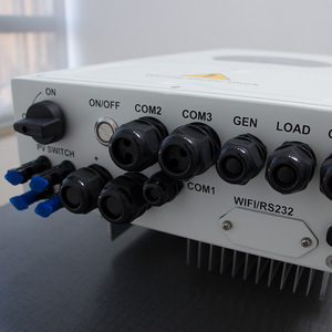 Deye并网和离网逆变器<span class=keywords><strong>SUN</strong></span> 3KW 3.6kw 5KW 6KW SG04LP1-EU标准单相Deye混合太阳能逆变器