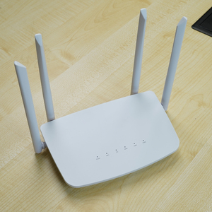 Hot Bán C7403-B 300Mbps Cat4 Modem 4G FDD Tdd Mạng Antenna Bên Ngoài CPE <span class=keywords><strong>Router</strong></span> Với Khe Cắm Thẻ Sim 2.4G LTE 300Mbps Tốc Độ - Product Image 1