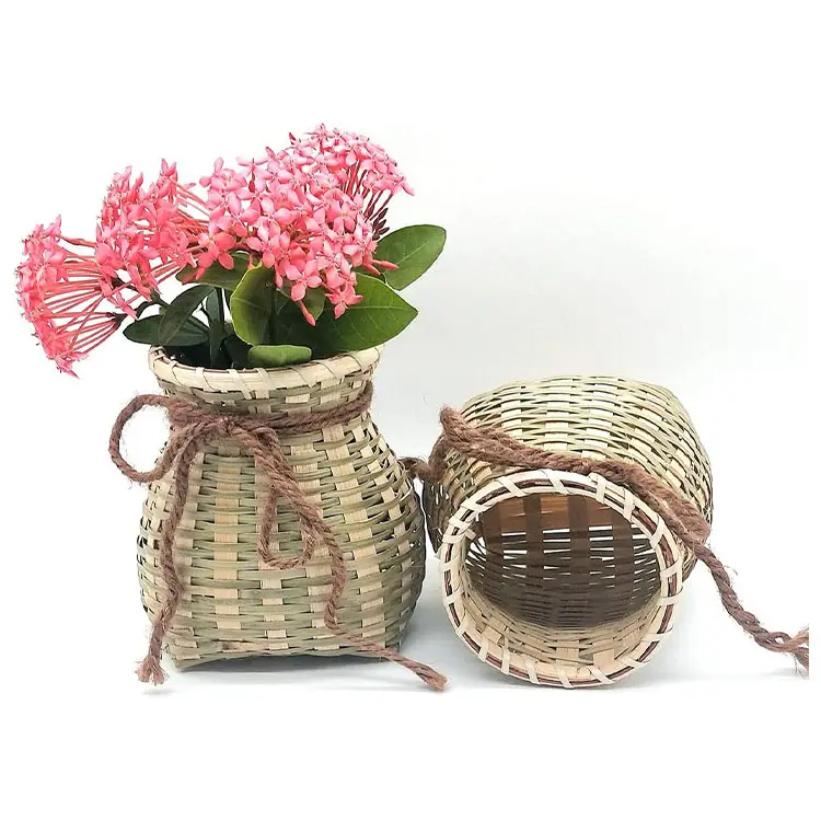 Customized 2pcs Small Wicker Flower Vase Handicrafts Woven Fruit Basket for Table flower vase home decor