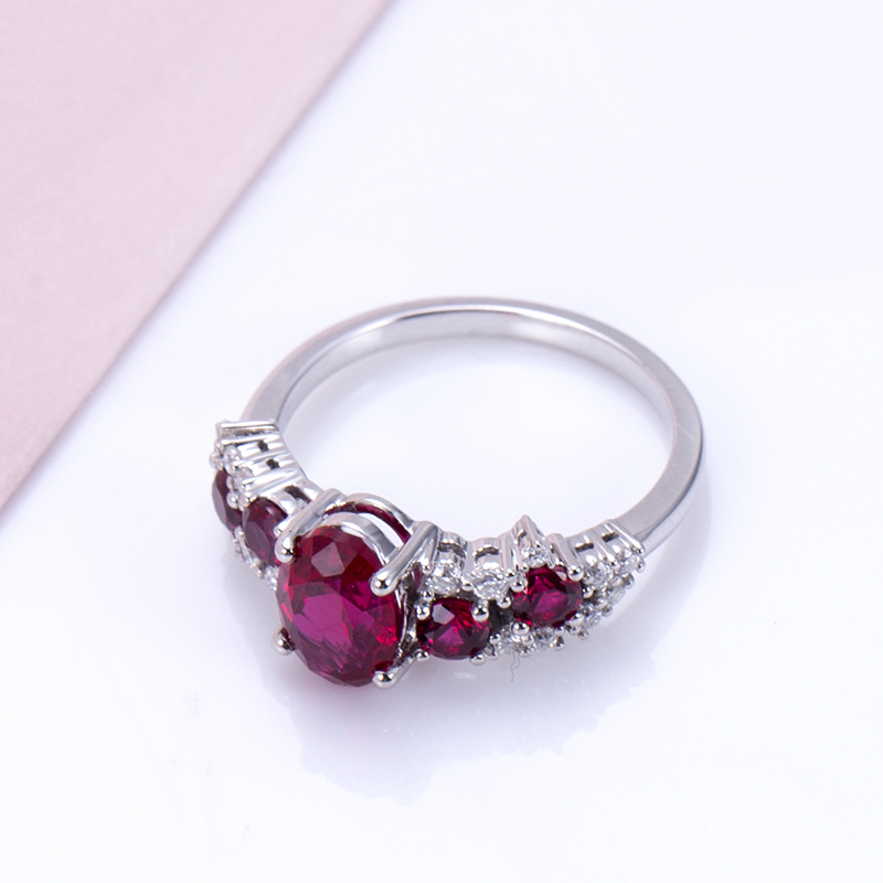 18K White Gold