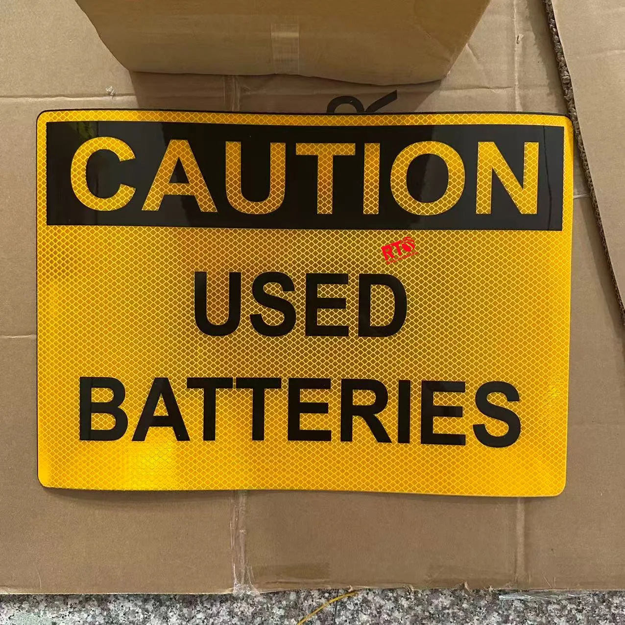 PRÉCAUTION
