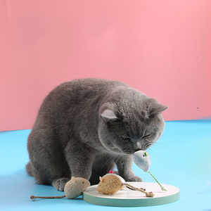 Ratón de peluche con hierba gatera para mascotas, juguete interactivo para gatos - Product Image 5