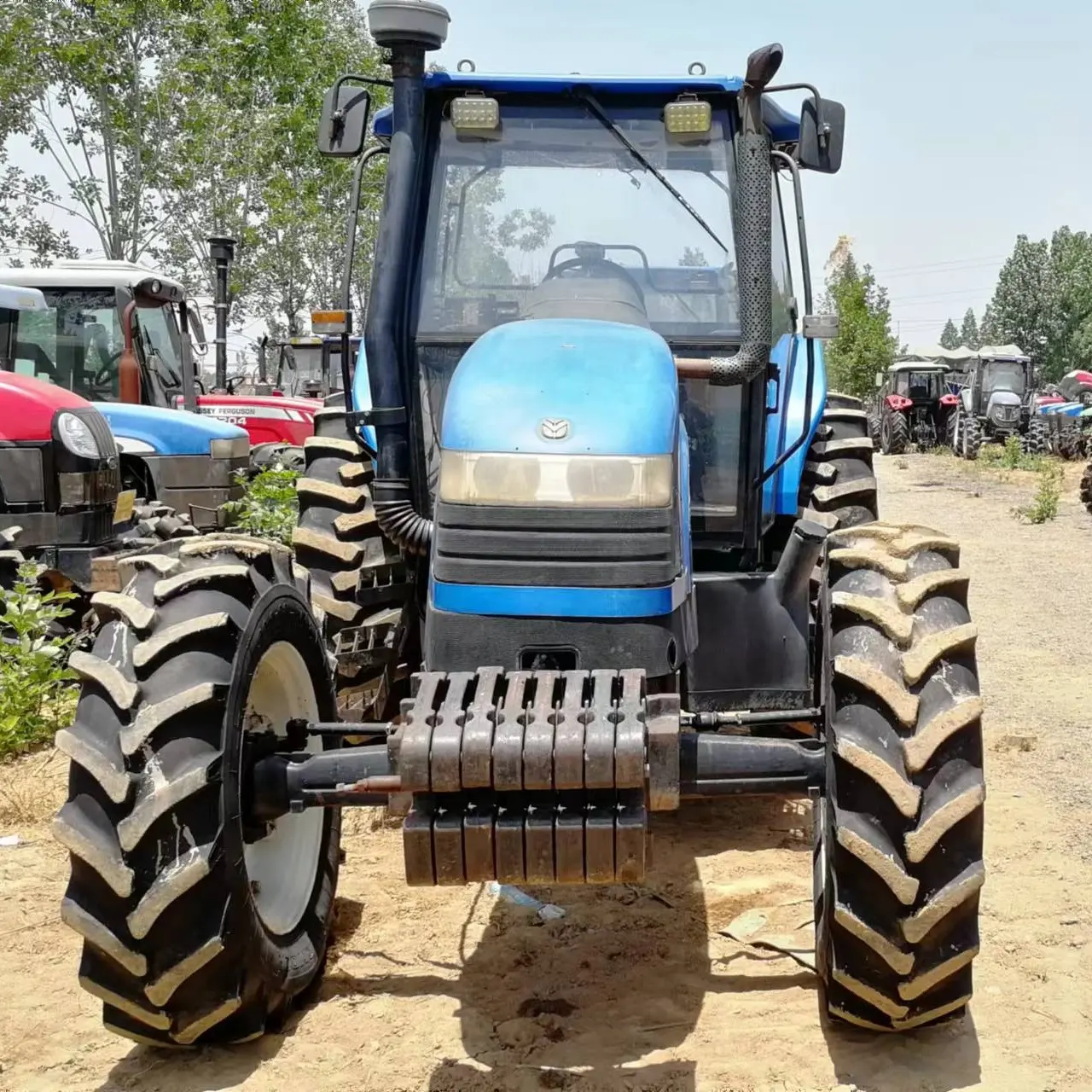 Trator usado novo holland snh1204 120hp 4x4wd novo trator de roda de fazenda com pequeno equipamento de maquinaria agrícola compacto