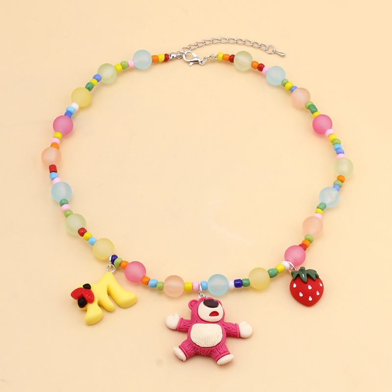 Collier à trois pendentifs en perles de rocaille transparentes Strawberry Bear