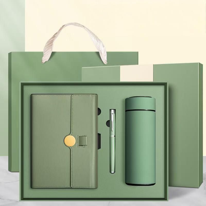Three-piece set of green cups
