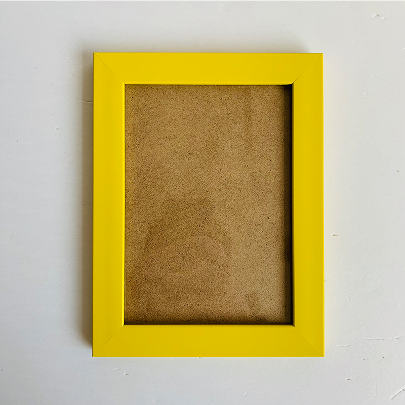 Jaune