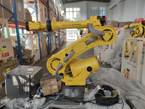 Fanuc R-2000iC/210F управляющий робот с автоматическим захватом паллетизатора и направляющей рейкой для обработки штабелирования на заводе - Product Image 4