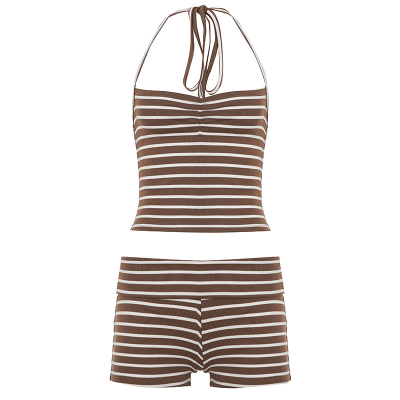 สีน้ำตาล