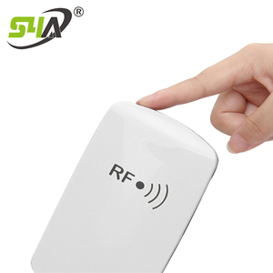 Lector RFID de largo alcance programable UHF para tarjetas de emisión USB con Software pasivo - Product Image 1