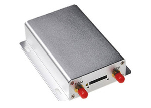 Dispositivo de seguimiento GPS multifunción Sensor de combustible de temperatura Red 4G GSM para rastreador GPS de vehículos - Product Image 5