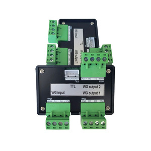 La scheda convertitore Multiplex per il controllo degli accessi biometrici converte un lettore RFID Wiegand in un Controller di accesso all'uscita a due canali - Product Image 1