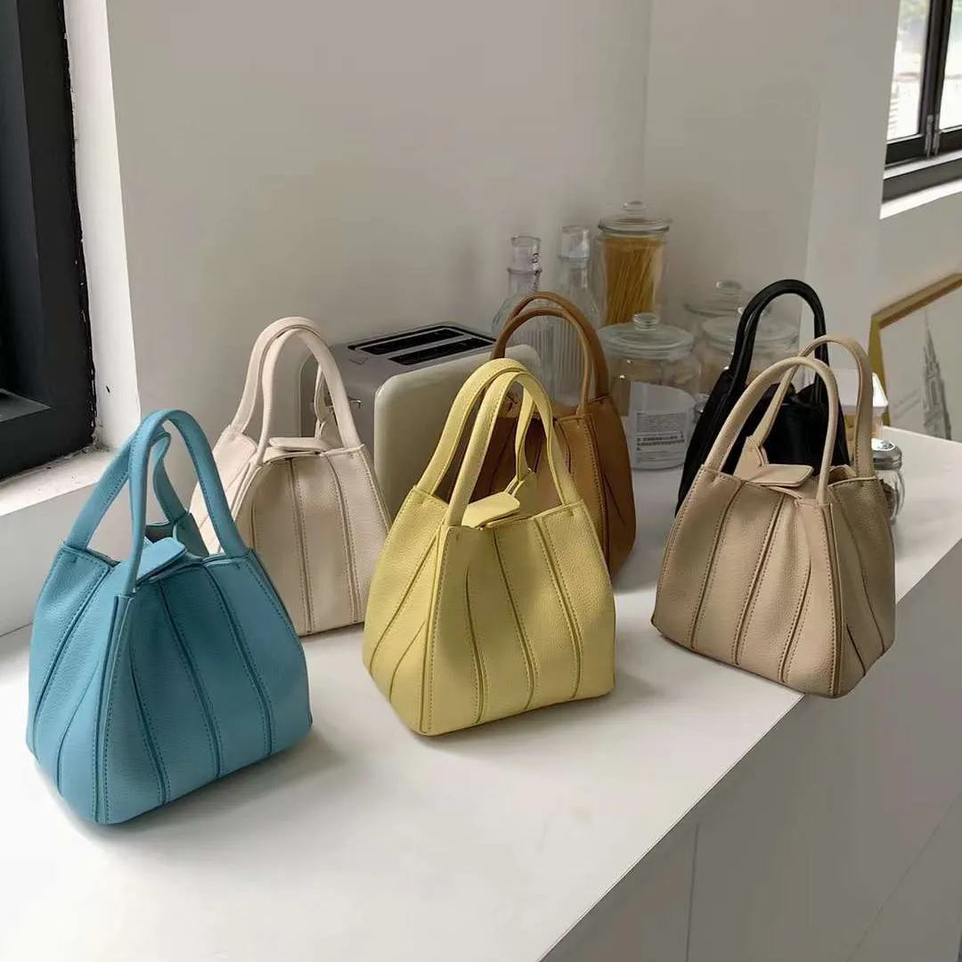 Trendy pleated bucket bag soft PU personality hot sale one shoulder bag handbags for women