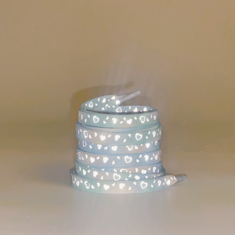 Cordones reflectantes en forma de corazón verde menta, un par