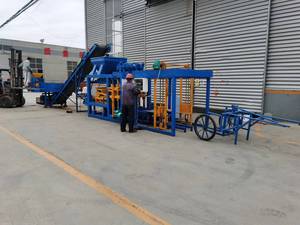 เครื่องทำอิฐทางเท้าอัตโนมัติ Qt4-25กำลังการผลิตที่กำหนดเองได้มาก