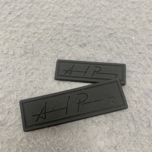 カスタム2Dエンボス加工ゴムロゴラベルソフトPVCパッチ衣料品用 - Product Image 4