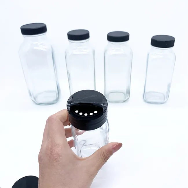 Pimienta 2023 Ventas al por mayor Barato 4Oz Cruet Pequeños frascos de especias de vidrio cuadrado Contenedor de botellas con etiquetas de embudo Shake Flip Tapas