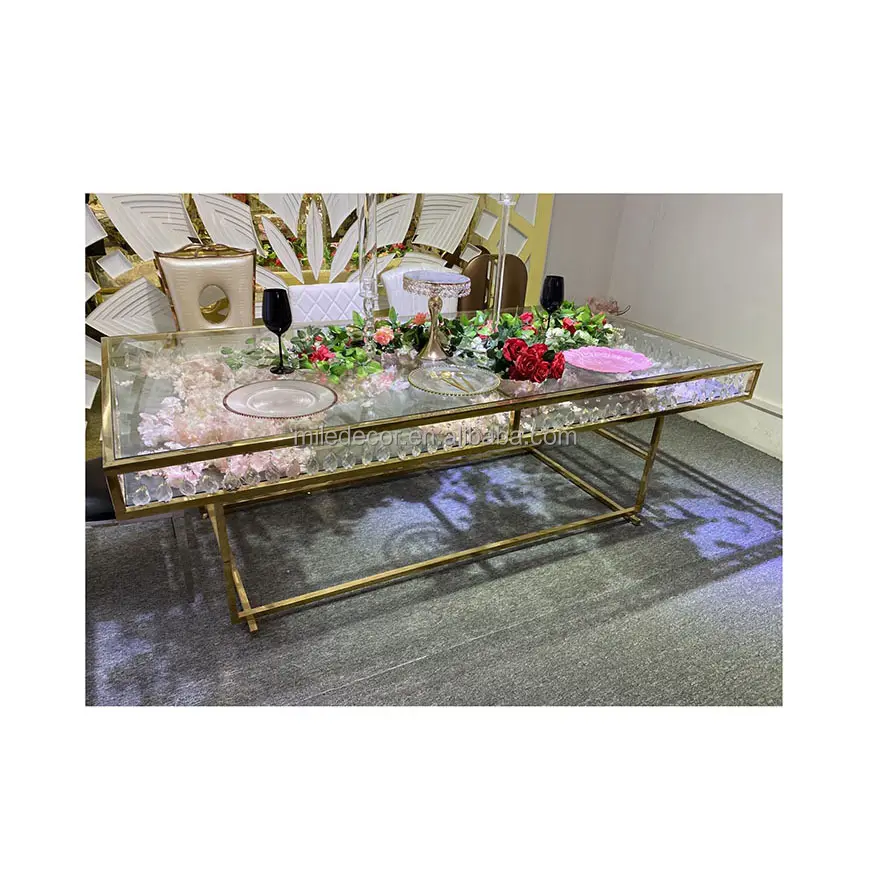 طاولة زفاف زجاجية معكوسة بزجاج للأثاث مرصعة بالألماس بسعر المصنع طاولة زفاف معدنية ذهبية