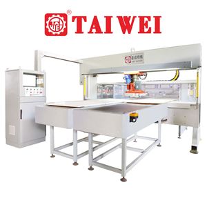 High Speed and Belt Style <strong>Computer</strong> <strong>Numerical</strong> <strong>Control</strong> Automatic Die Cutting Machine for Footwear - Product Image 6