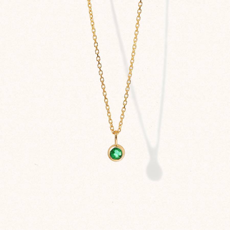 Pendentif mai