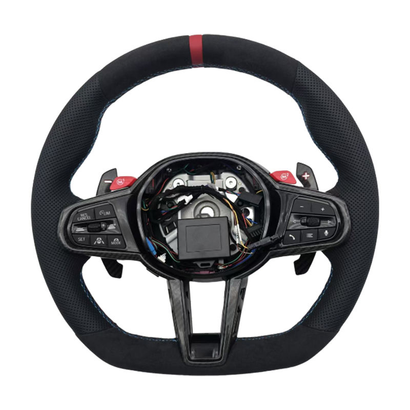 ด้วยระบบทำความร้อนแบบสั่น + Alcantara + หนัง + แถบสีแดง + เย็บแบบ M