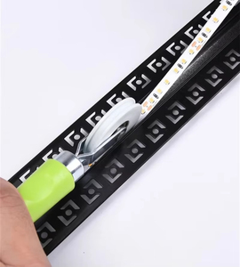Herramienta de instalación de tira de luz LED WiFi y control remoto con cuerpo de PVC para voltaje de entrada de paisaje IP20 24V - Product Image 3