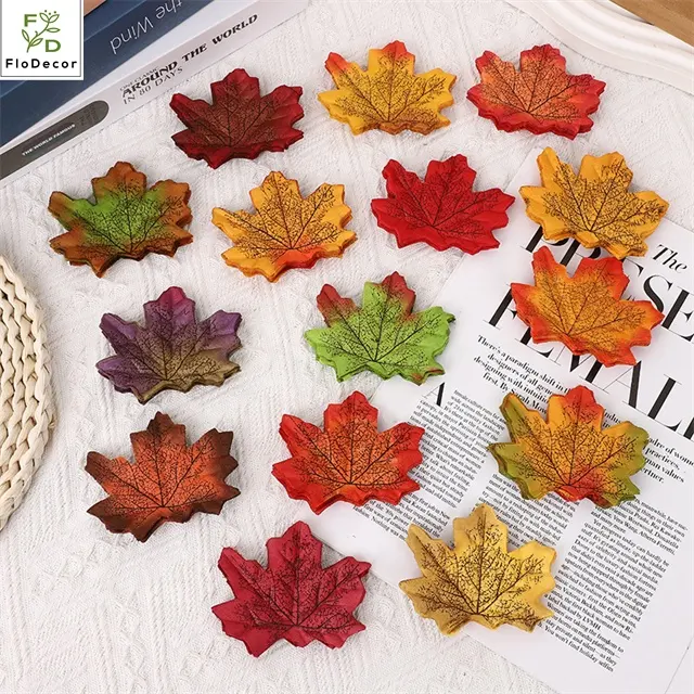 50PCS/가방 인공 메이플 잎 가짜 실크 가을 잎 토론토 메이플 잎 다양한 스타일