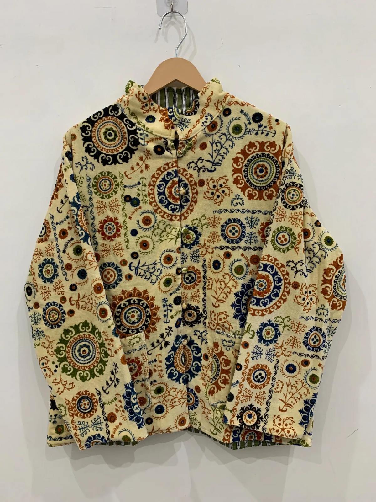 identique à l'image