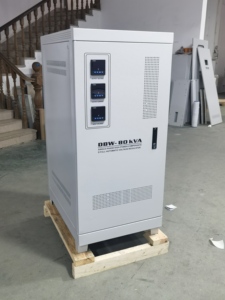 Svc Tnd-10kva 25kva 30kva serisi tek fazlı yüksek hassasiyetli otomatik Ac gerilim sabitleyici - Product Image 6