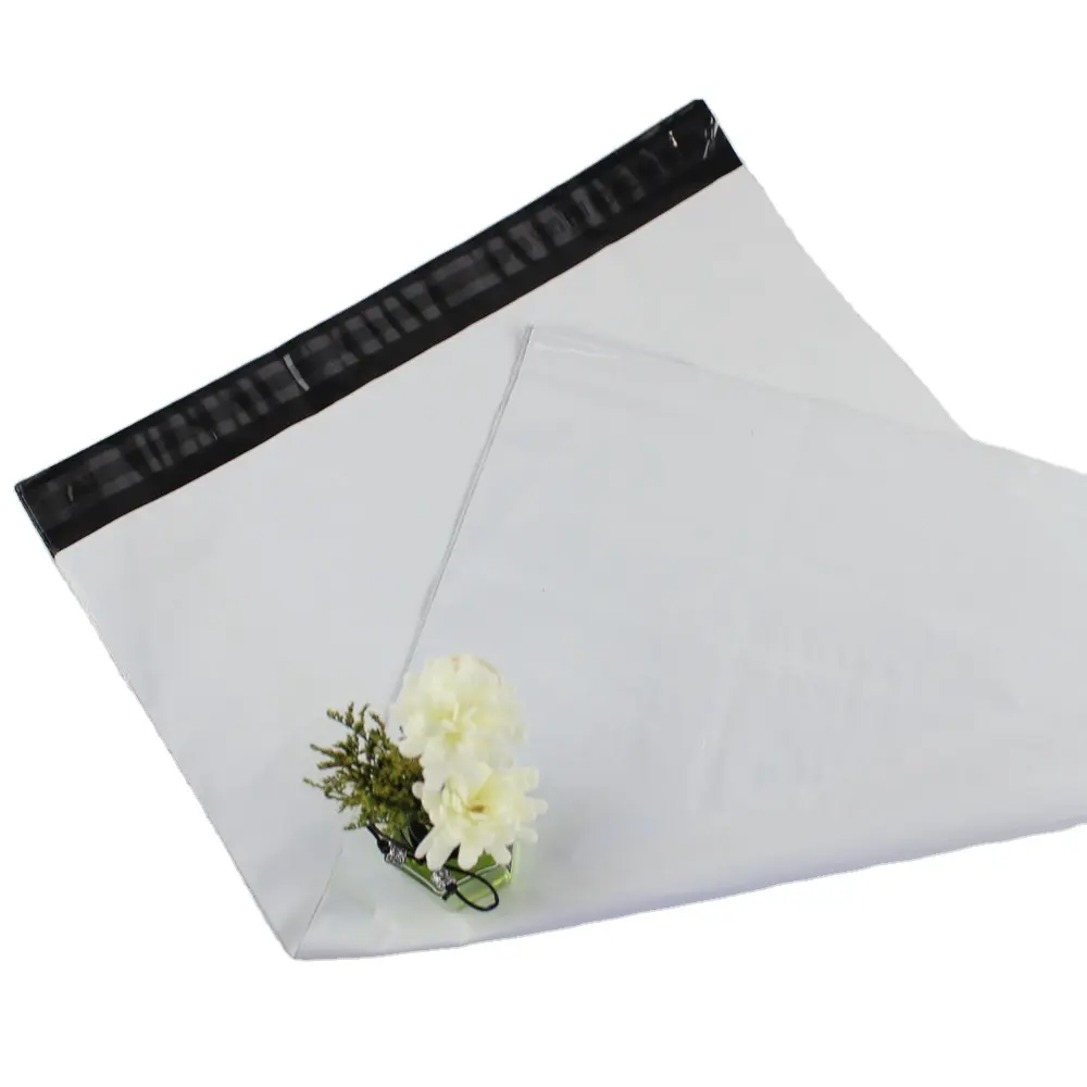 Enveloppes en plastique auto-adhésives biodégradables blanches sacs d'expédition paquet de rouleau en vrac colis postal pour chaussures vêtements