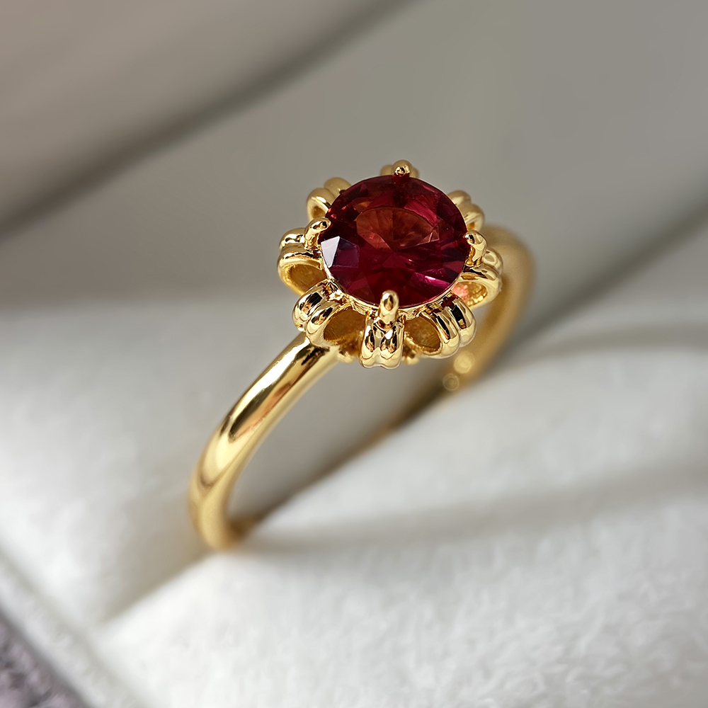 Gold/Red R1983