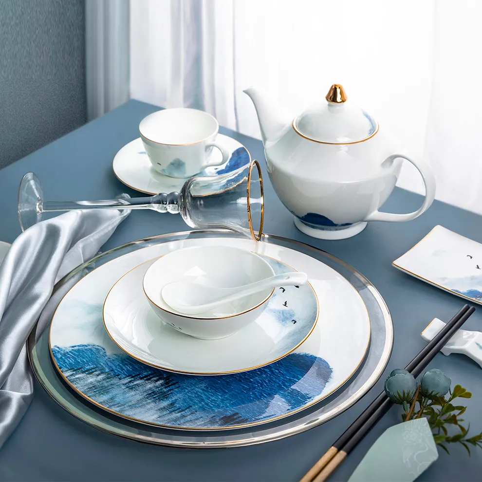 יוקרה כלי שולחן בסדר עצם סין כחול דפוס עם זהב רים ארוחת ערב צלחות סטי כלי אוכל ארוחת ערב סט
