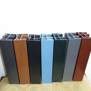 เครื่องอัดรีดโปรไฟล์ Pvc พลาสติก Upvc สำหรับหน้าต่าง