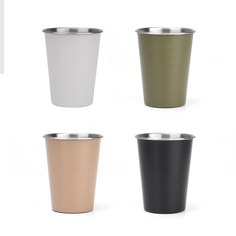 Ensemble de quatre pièces pour boissons froides transparentes