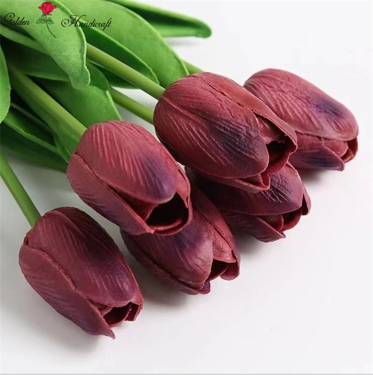 fausse tulipe rouge