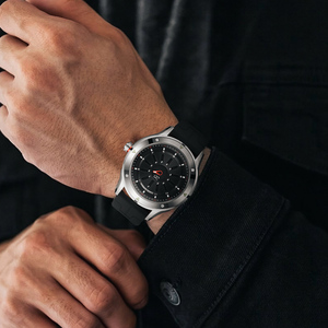 <strong>Daniel</strong> Gorman Gravity 5.0 Sci-Fi Shell Round Sand Star Track Magnetic Hour Hand Silicone Strap Pin Buckle Watch