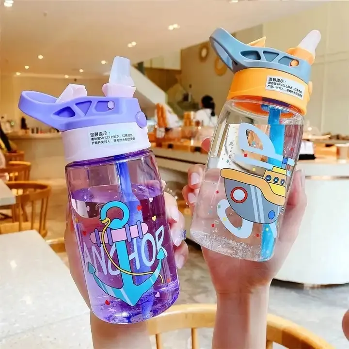 Taza de agua para niños, tazas de alimentación de bebé de dibujos animados creativos con pajitas, botellas de agua a prueba de fugas, tazas portátiles para niños al aire libre