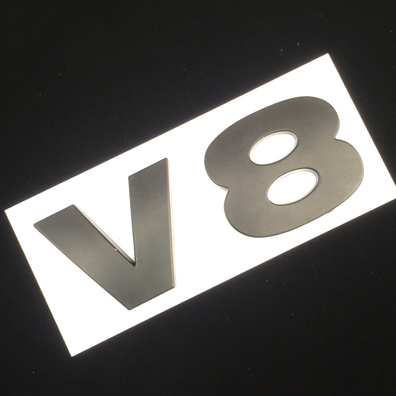 V8 noir mat