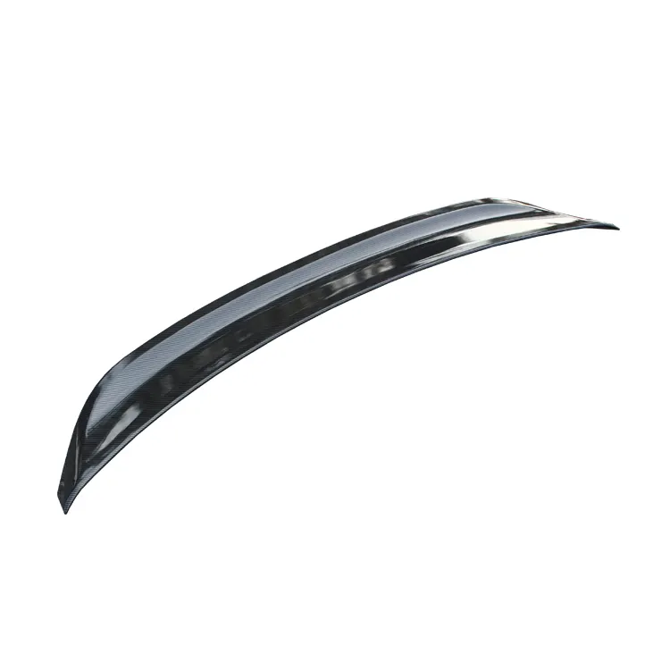 A asa traseira da ci vic foi modificada com peças de cauda de fibra de carbono modificadas pela fábrica original da hon da